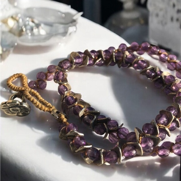Love Heals Amethyst Wrap - Picture 3 of 4